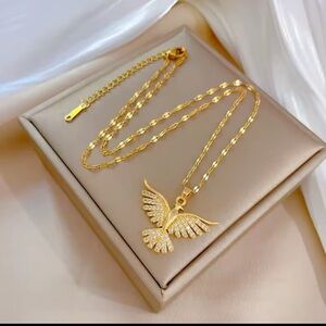18 k gold plated Elegant Gold Bird Pendant Necklace